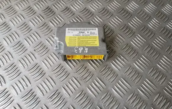 Mercedes-Benz A W169 Airbag control unit/module A1698206626