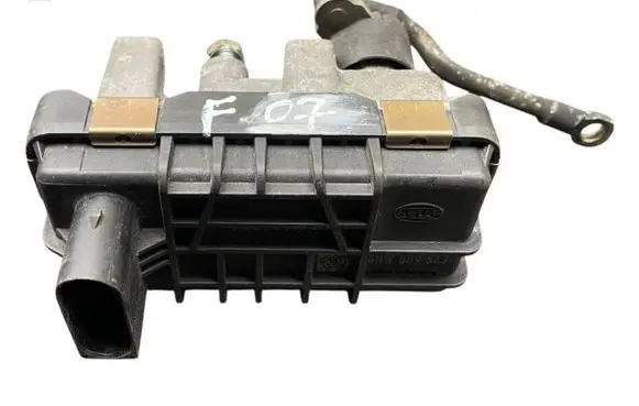 BMW 5 GT F07 Turbine electric control actuator 763797 6NW009543