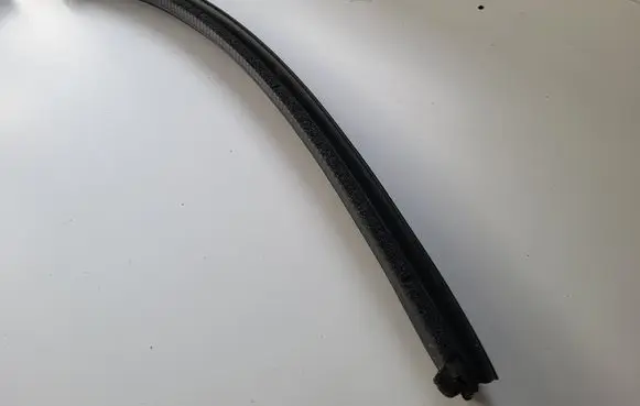 Ford S-MAX Rubber seal front door window/glass 
