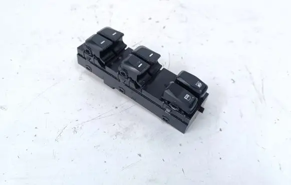 Hyundai ix35 Electric window control switch 935702Y8109P 3834951310