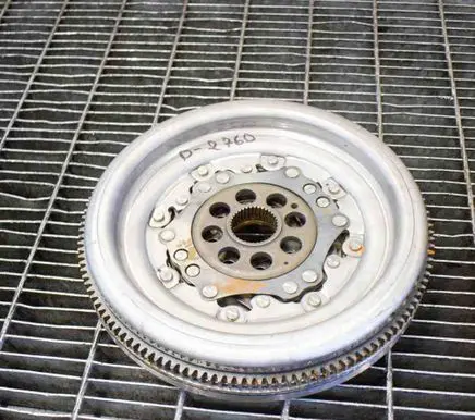 Audi TT TTS Mk2 Flywheel 06J105266T