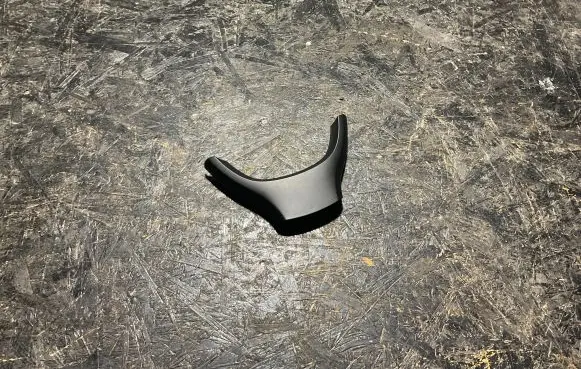 BMW 5 GT F07 Steering wheel column trim 6102354