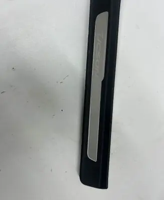 Hyundai Tucson TL Front sill trim cover 85883D3500
