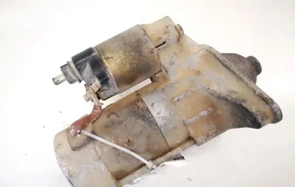 Toyota Yaris Starter motor 281000j020 28100-0j020