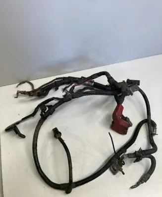 Jeep Grand Cherokee (WK) Positive cable (battery)