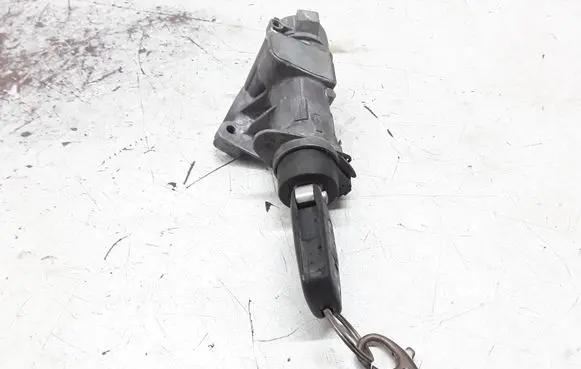 Audi A4 S4 B6 8E 8H Ignition lock 4B0905851C