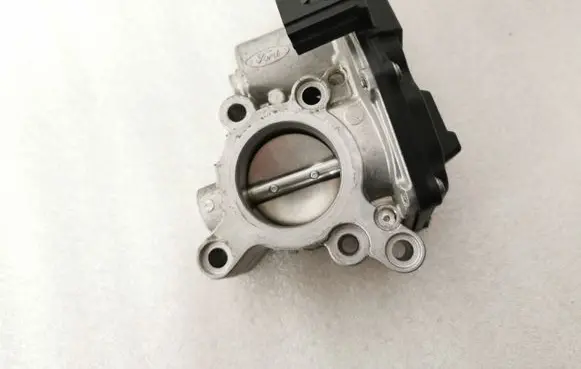 Ford Focus Throttle valve