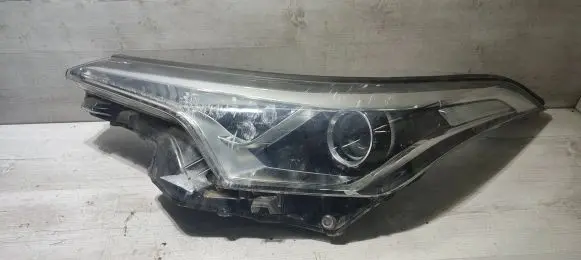 Toyota C-HR I Headlight/headlamp