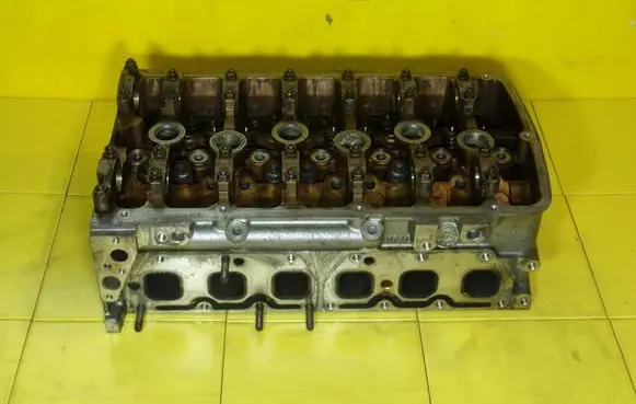 Audi A3 S3 8P Engine head H2022CWW0 26SP12