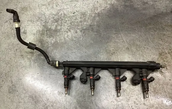 Peugeot 308 Fuel injectors set 75756458002
