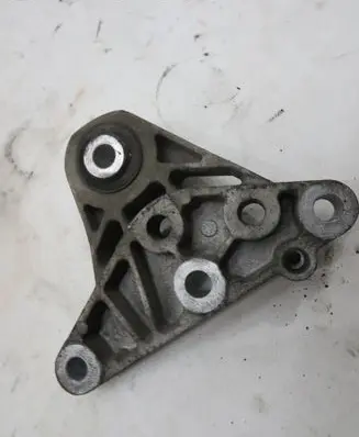 Volvo S60 Engine mount vacuum valve GMAUTO4574097