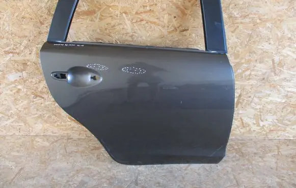 Mazda 6 Rear door