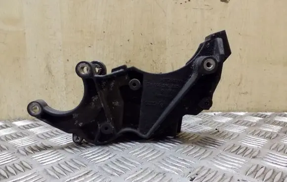 Audi Q7 4L Power steering pump mounting bracket 059145169AD