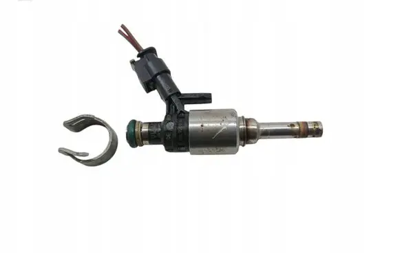 Skoda Superb B8 (3V) Fuel injector 06L906036L