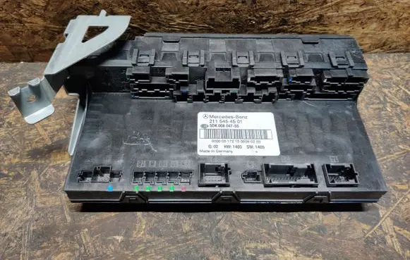Mercedes-Benz E W211 Comfort/convenience module 2115454601