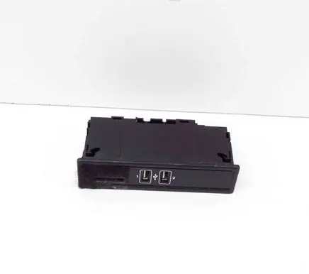 Mercedes-Benz E W213 USB socket connector A2058200526