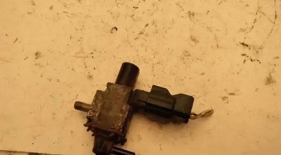 Mazda 6 Turbo solenoid valve K5T4659 RF5L3303