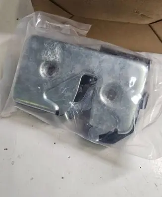 Loading door lock