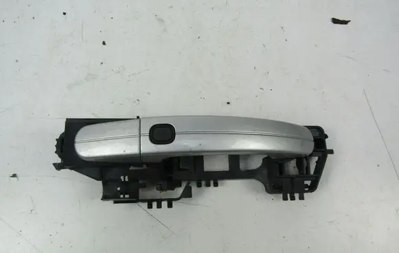Volkswagen PASSAT B6 Front door exterior handle 8M51A22404AB