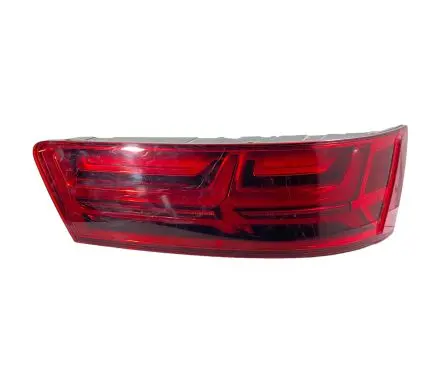 Audi Q7 4M Tailgate rear/tail lights 4M0945094E