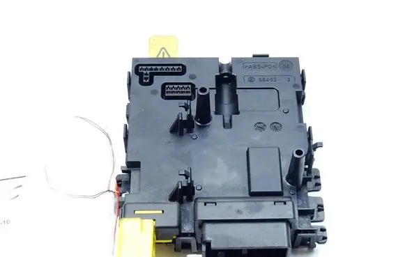 Volkswagen PASSAT B6 Other control units/modules 8P0907383