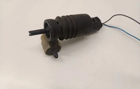 Opel Insignia A Windscreen/windshield washer pump