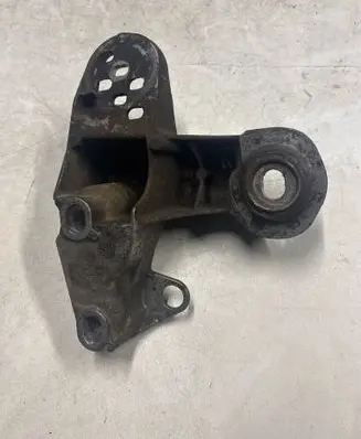 Volkswagen PASSAT B5.5 Engine mounting bracket 4B0199351B