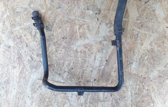 Audi A6 S6 C5 4B Engine coolant pipe/hose 059121065L
