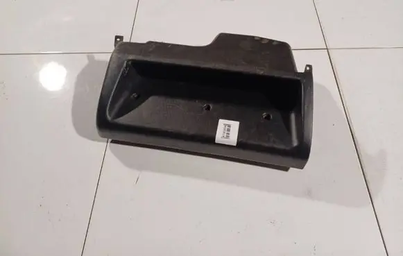 Volkswagen Golf III Glove box 1H1857924