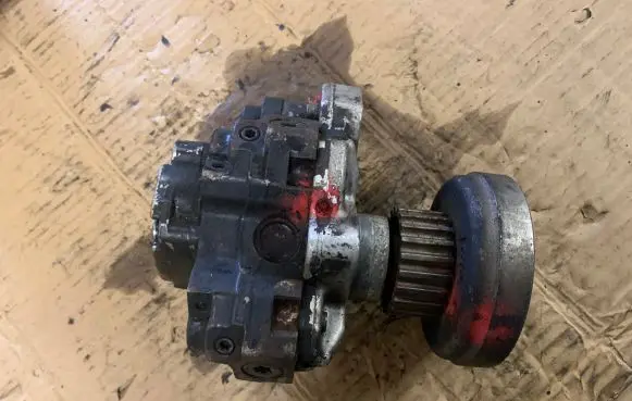 Volkswagen Phaeton Fuel injection high pressure pump 0445010125 059130755J