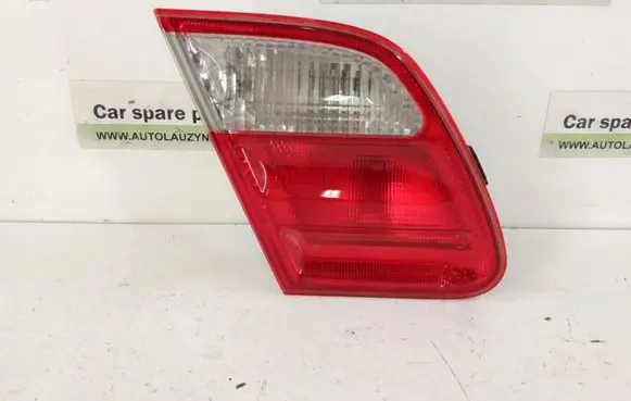 Mercedes-Benz E W210 Tailgate rear/tail lights 2108203764 A2108203764