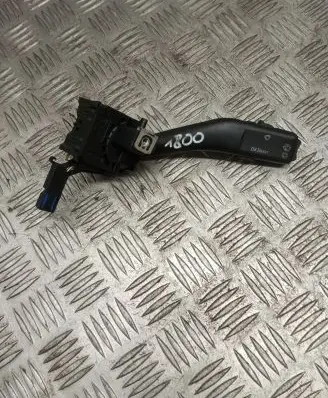 Volkswagen Golf V Wiper control stalk 1K0953519A