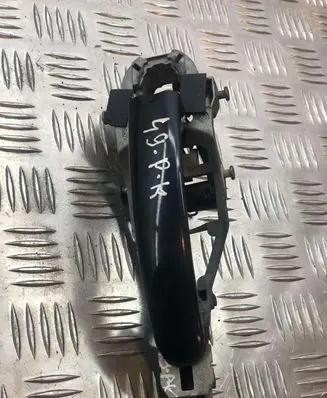 Volkswagen Golf V Front door exterior handle 1K0837885A