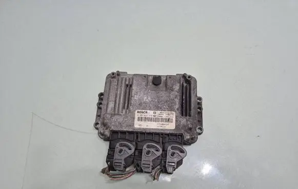 Renault Megane III Engine control unit/module 237100055R 0281015676