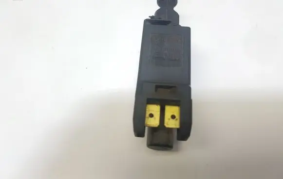 Volkswagen Golf III Brake pedal sensor switch 191945515B