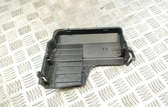 Peugeot 508 II Fuse box cover 9818338780