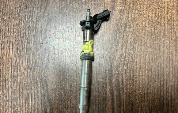 Iveco Daily 4th gen Fuel injector 0445116019 504385557