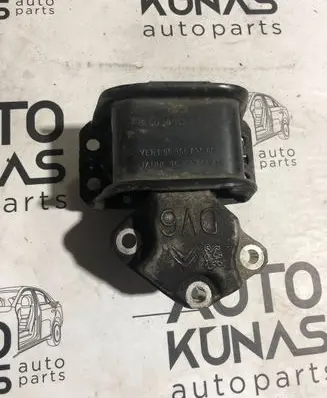 Citroen C4 Grand Picasso Engine mount bracket 9636270080 9636845880 9636583980