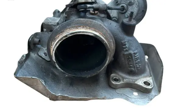 Peugeot 2008 I Turbo 9810681380 mgt13412