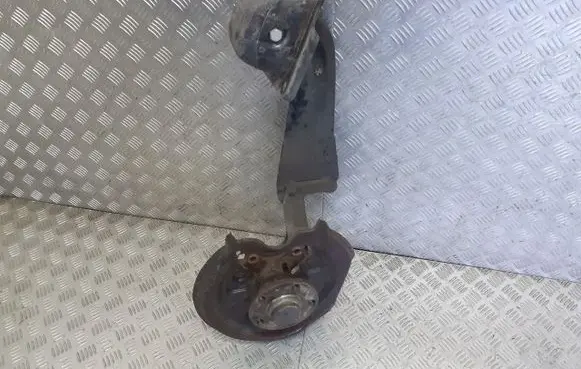 Volkswagen Touran I Stub axle 
