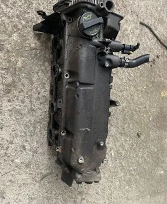 Fiat Grande Punto Engine head 