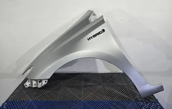Toyota Auris E180 Fender 