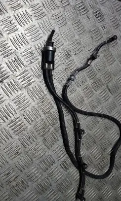Audi A8 S8 D3 4E Fuel line pipe 059218D