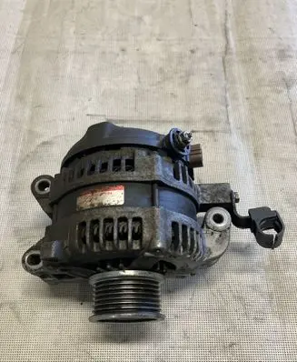 Toyota Avensis T250 Generator/alternator 270600G011