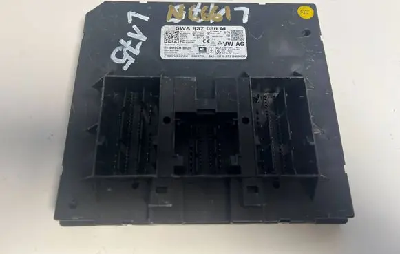 Volkswagen Golf VIII Central body control module 5WA937086M