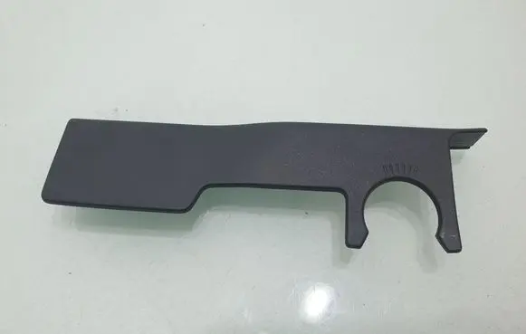 Volkswagen PASSAT B8 ISOFIX cover 3G0886295B