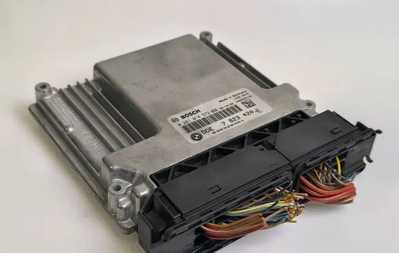 BMW 1 E81 E87 Engine control unit/module 0281014572 030328361 7823420