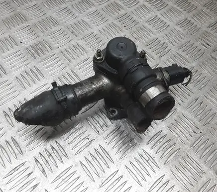Volkswagen PASSAT B5.5 Thermostat/thermostat housing 038121133A 480973712