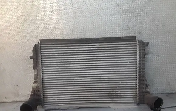 Volkswagen PASSAT B6 Intercooler radiator 3C0145805G