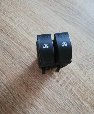 Renault Megane II Electric window control switch